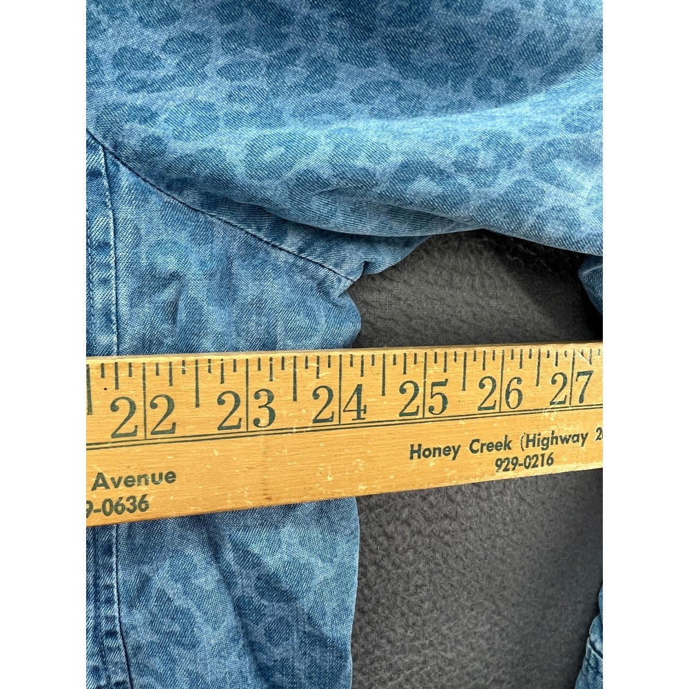 Soft Surroundings Shirt Womens 1X Blue Leopard Print Denim Shirt Roll Tab Sleeve - Picture 7 of 12